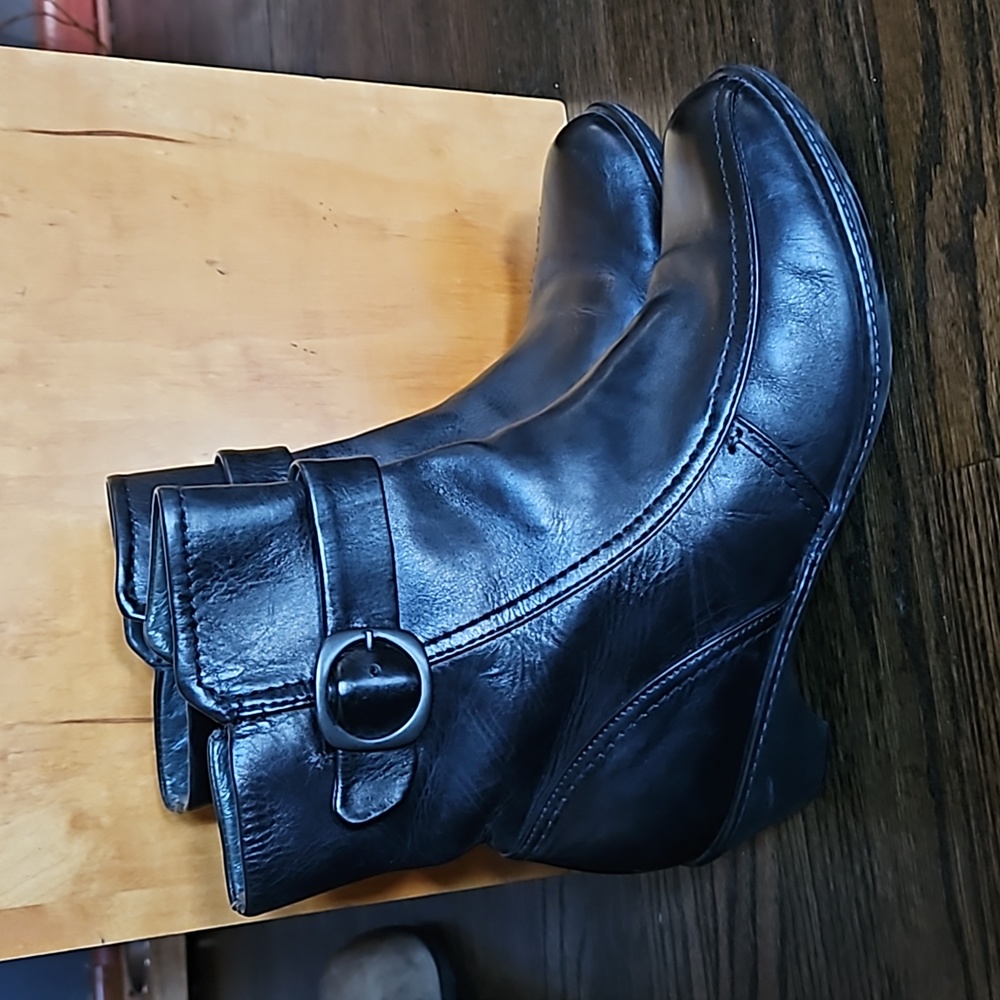 Dansko Black Leather Booties Size 41 / 9.5